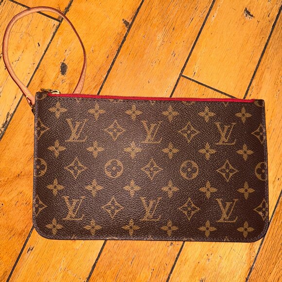 Louis Vuitton Pochette - Picture 1 of 3
